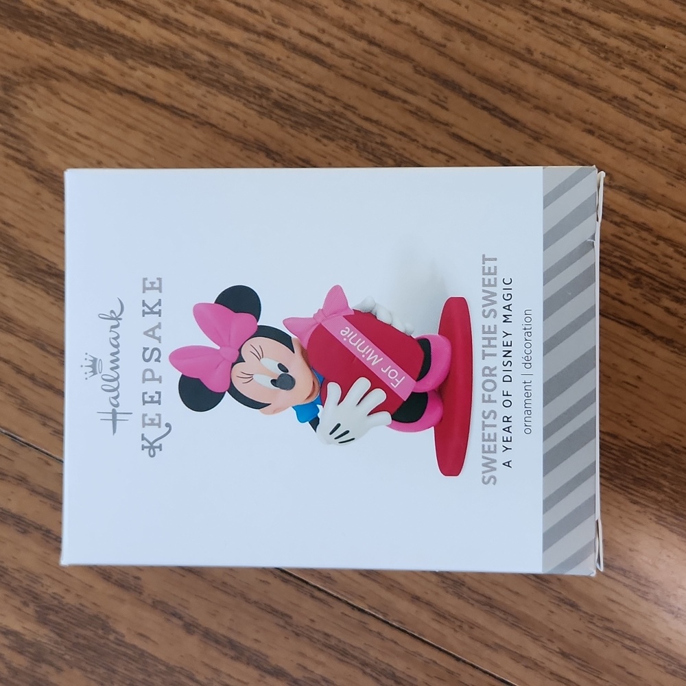 Disney Minnie ornament